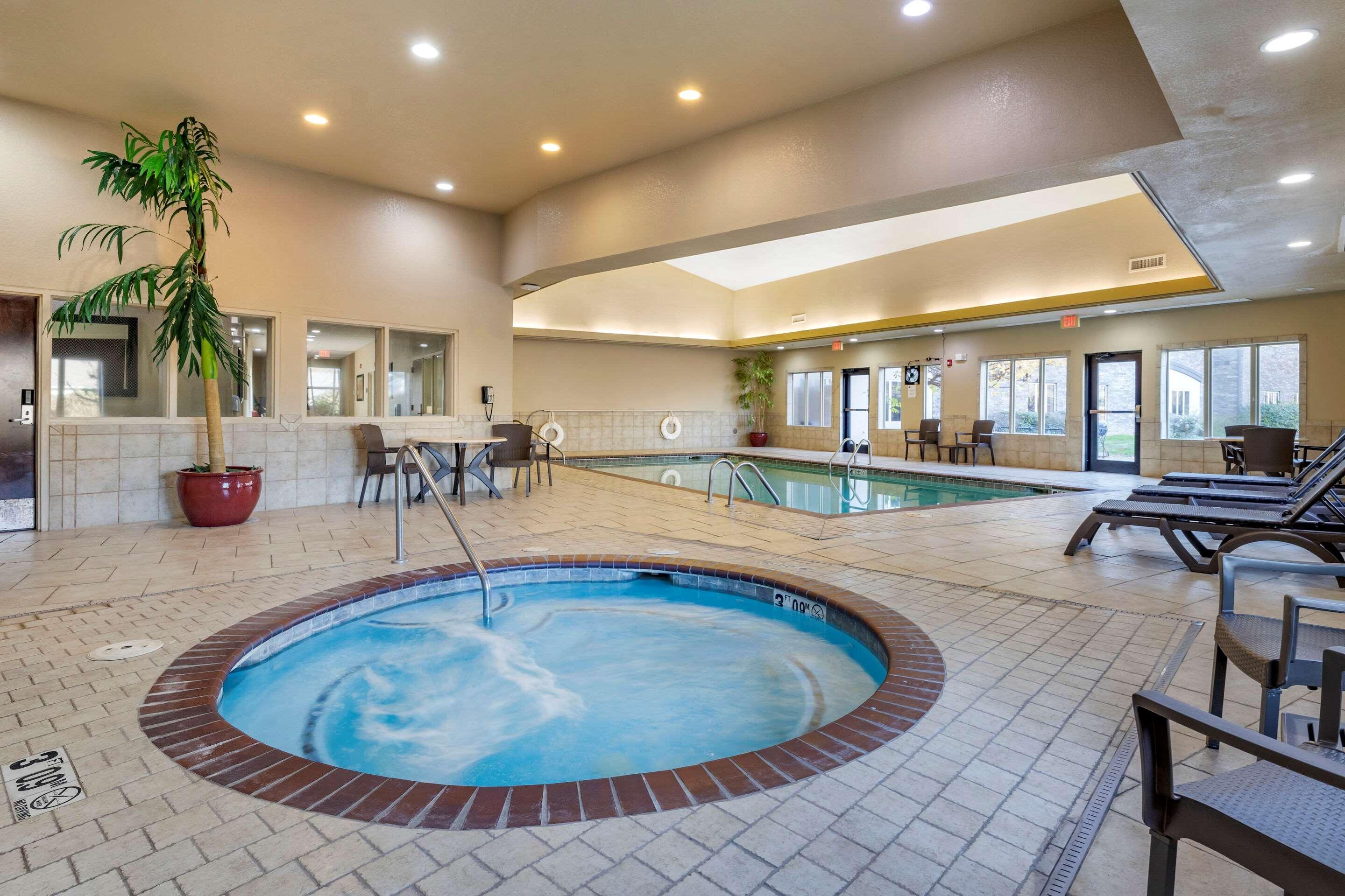 Comfort Inn Bentonville - Crystal Bridges Buitenkant foto